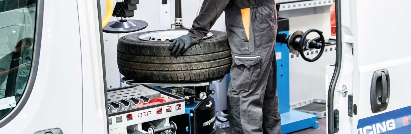 mobile-tyre-fitting.jpg